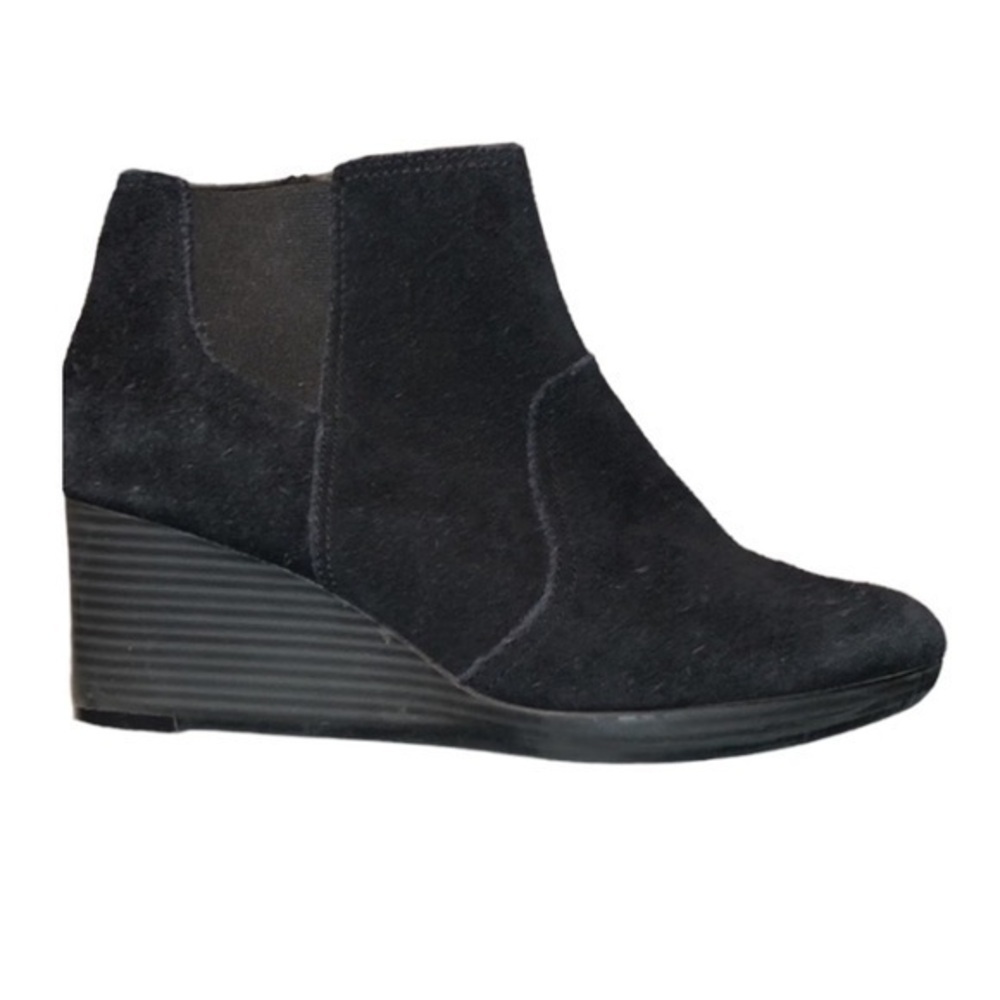 Clark's Ladies Chelsea Wedge Size 9.5 Black Suede Ankle Boots